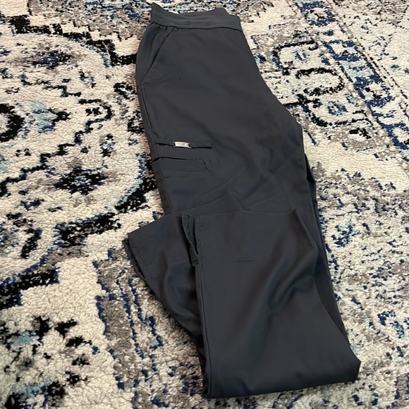 ⛔️SOLD⛔️ 💰 3 for $25 🏷 Women Cherokee Luxe Elastic Waist Cargo Pants Pewter XS - Picture 7 of 12